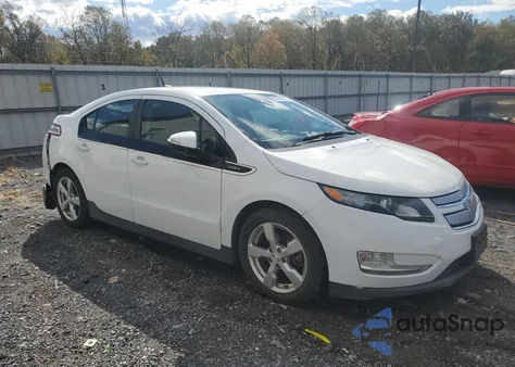 2013 Chevrolet Volt z USA, uszkodzony, nr VIN 1G1RA6E49DU115755